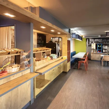 Ibis Budget Centre Hotel 2*