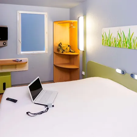 Ibis Budget Centre 2*