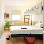 Ibis Budget Centre