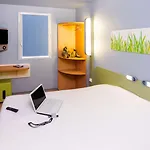 Ibis Budget Centre 2*