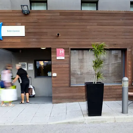 Ibis Budget Centre מלון