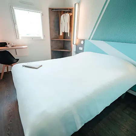 Ibis Budget Centre Hotel 2*