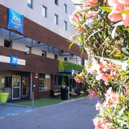 Ibis Budget Centre Hotel 2*