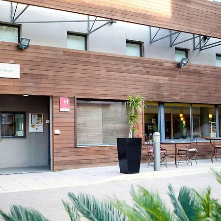 Hotel Ibis Budget Centre 2*