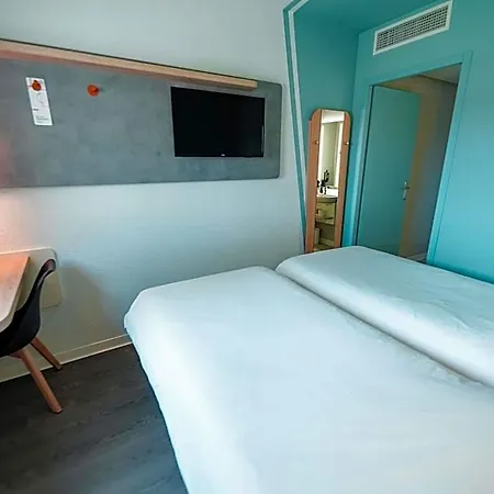 Hotel Ibis Budget Centre 2*