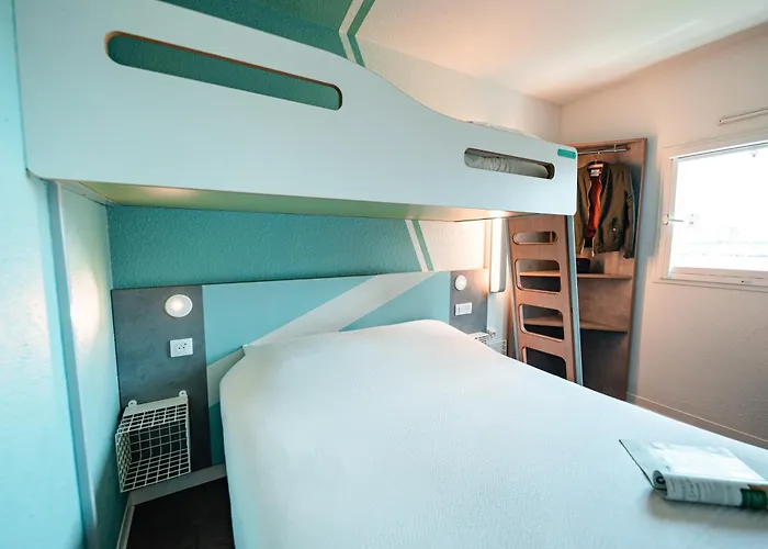 Ibis Budget Centre 2*