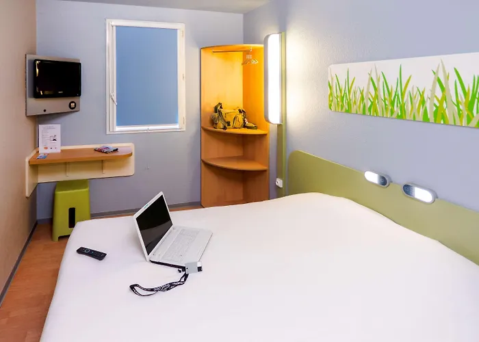 Ibis Budget Centre 2*